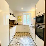 Stanislas Apartment, 8 People, Private Parking * Colmar