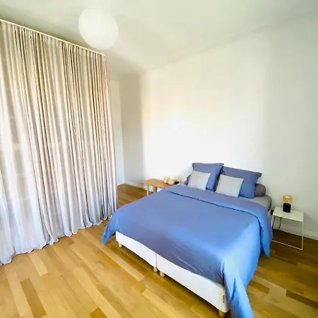 Stanislas Apartment, 8 People, Private Parking *