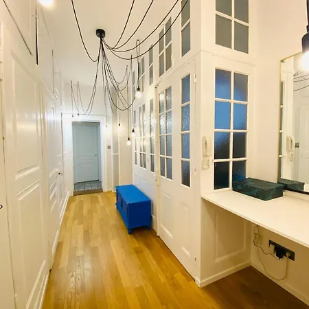 Daire Stanislas Apartment, 8 People, Private Parking