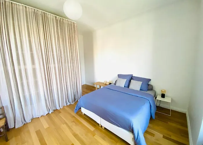 Stanislas Apartment, 8 People, Private Parking *